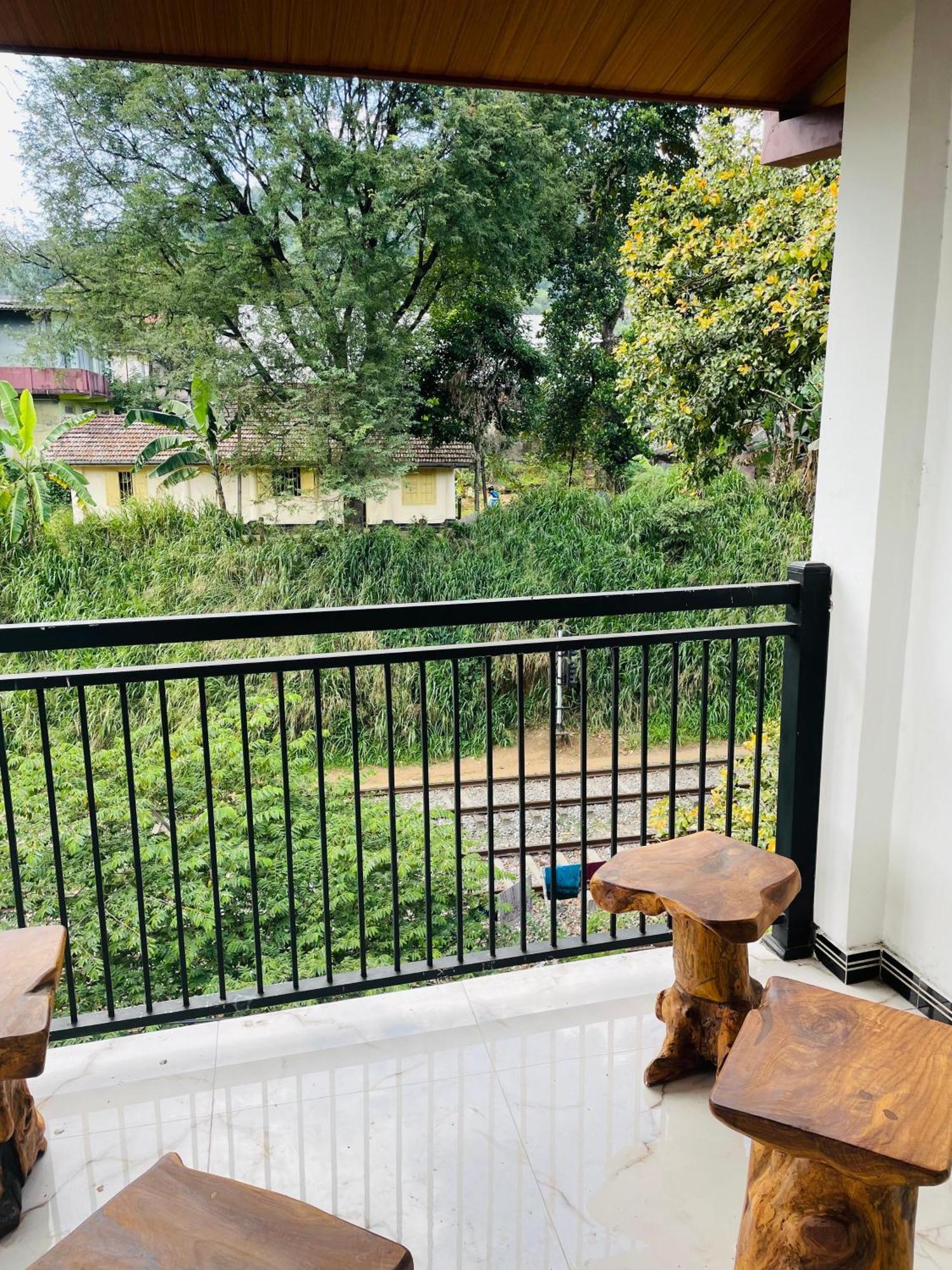 Star Village Hostel 康提 外观 照片