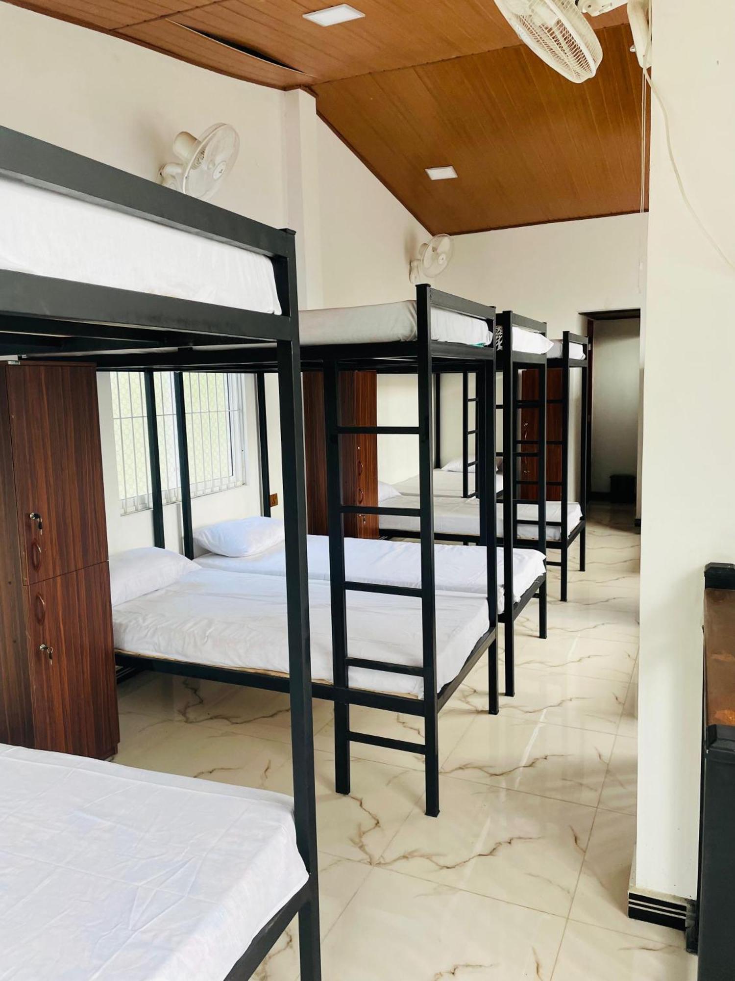 Star Village Hostel 康提 外观 照片