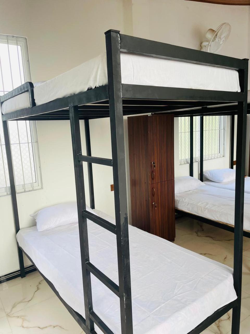 Star Village Hostel 康提 外观 照片
